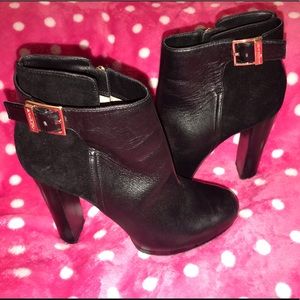 Micheal Kors ankle boots size 7
